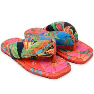 NEW Farm Rio Tropical Flip Flops